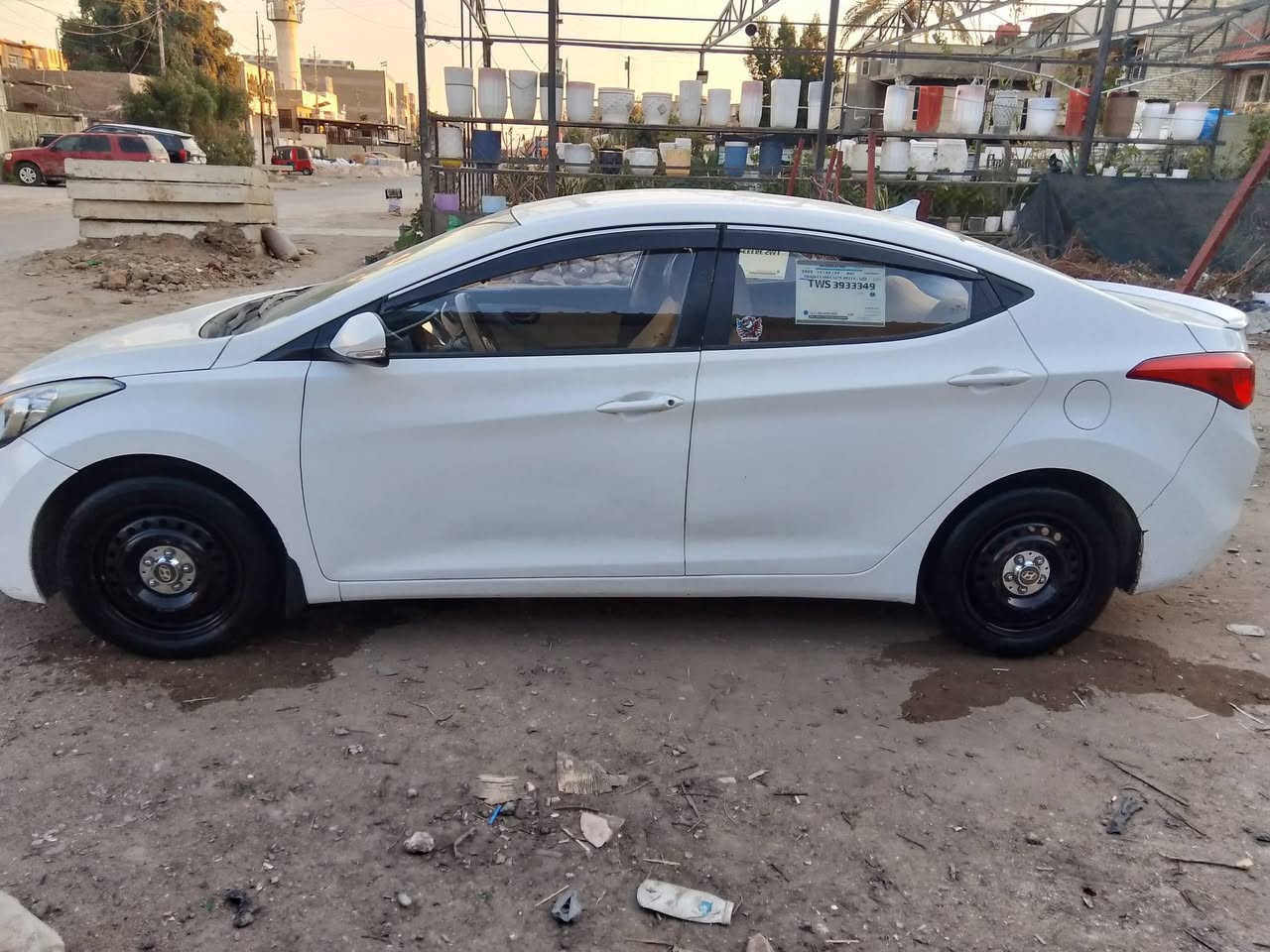 الأنترا موديل 2013 خليجي رقم دولي الجديد هزه جديده محرك 1600 تبريد محرك كير تخم تاير صدر كله مكفول السياره الداخل مدوشم درجه اولى ما بيها اي نقص بيها صبغ صفحة السايق والبنيد بدون حادث الصبغ كشر ونصبغت الغود شواصي مابيهن اي حادث كله نضيف مكاني بغداد السعر 98 الرقم ***********
