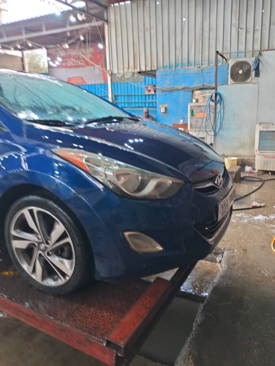 السلام عليكم الانتره 2013 كير ومحرك خير من الله 
محرك 1800 دوش 
كير ATM
حادث السياره بنيد مبدل في امريكا 
السياره بيها 3 قطع جراد بنيد قماره وقبق جنطه بل بولش يروح
بعد ما بيها اي نقص السياره خير من الله وما ماشيه ماشيه 95 الف كيلو متر  السعر 95 وبيها مجال السياره باسمي 
للاستفسار اتصال او واتساب *********** مكاني بغداد. الشعب
