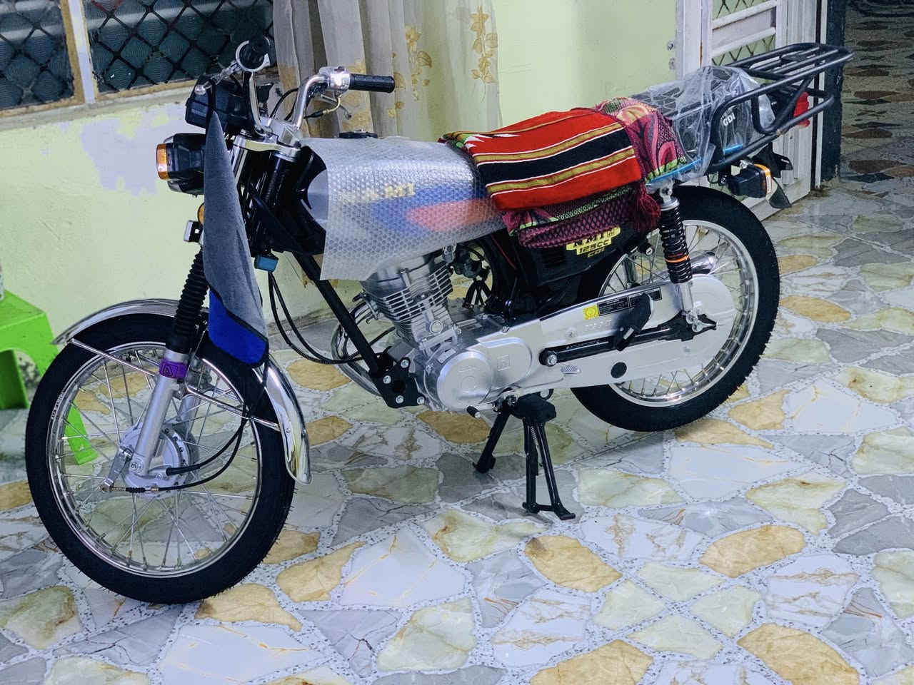 سلام عليكم
نامه تعمير اصلي شلامجه
شاصي 26 سكنر 7 اوراق
دراجه مفتوحه فقط ولفات شغل مضبوط بلادي
مكينه خير من الله شلعه ومعدل شرط
صارلها شهرين معمره
مكان كربلاء حي العباس
استفسار 
***********
