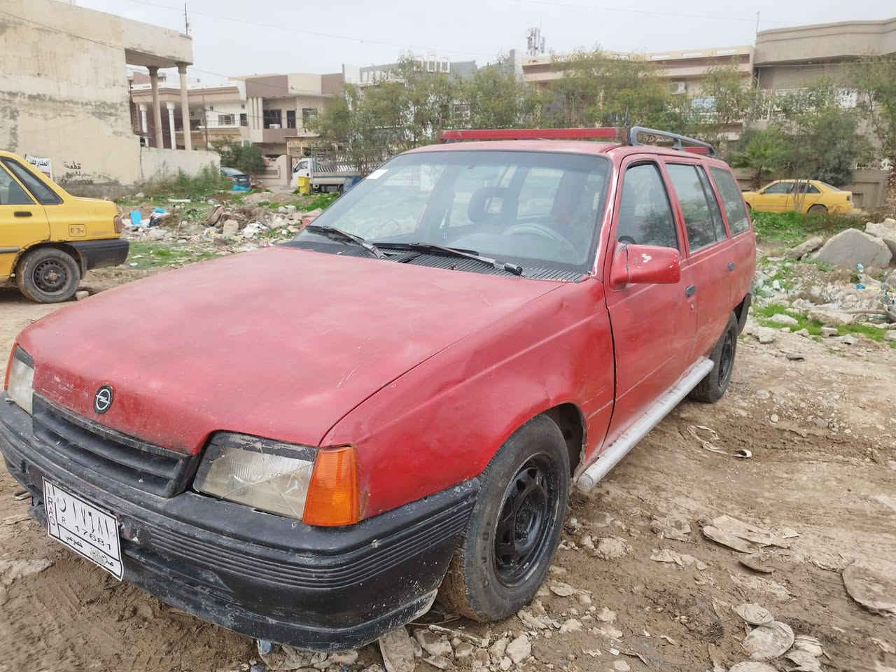 السلام عليكم سياره للبيع كاديت نظيف موديل 91 جير محرك بالشرط سياره رقم صلاح الديناعشائر حكومه والسعر مناسب 12 وبيها مجال حق الجيه واللي يريد يتواصل على رقم الموبايل العنوان كركوك***********
