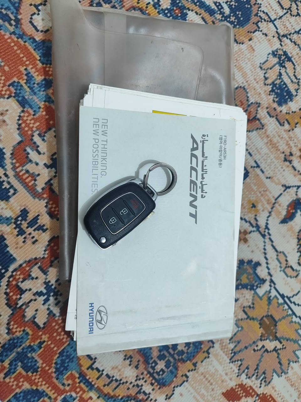 هونداي اكسنت خليجي موديل ١٦محرك ١٤٠٠ اقتصادية رقم E و سنوية مجددة لغاية ٢٠٢٩ بأسمي و ادوار فقط ، تحكم ستيرن شاشة اندرويد كاميرا رجوع مصابيح ليد اصفر تبديل جاملغ ايمن بكوري اصلي نفس اللون ،محرك گير شغالات غير مفتوحات وبدون تنقيص والسيارة على بانزين عادي بدون دوانص  تبديل بدنه باصلية كورية مكفولة دواخل  وشواصي ومن العيب الشرعي وافحص براحتك باي مكان (نقص تبريد ضعف كومبريسر ) السعر ٧٣ موبايل ***********
