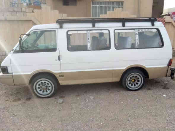 السلام عليكم للبيع كيا بستا موديل 93 رقم احمرصدامي عليها غرامه 100 آلف وهيئه مااعرف اشگد  عليها كير ومحرك واكسن وشواصيها نضيفه سعرها 25 او مراوس بسياره تكسي الإتصال على الرقم ***********
