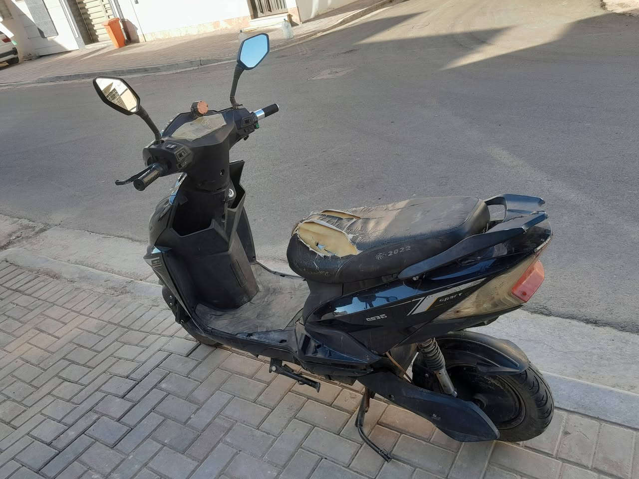 السلام عليكم دراجه شحن نوع سكنس للبيع سعر ٤٥٠ الف  موقع بغداد الكاظميه. ***********. تواصل واتساب
