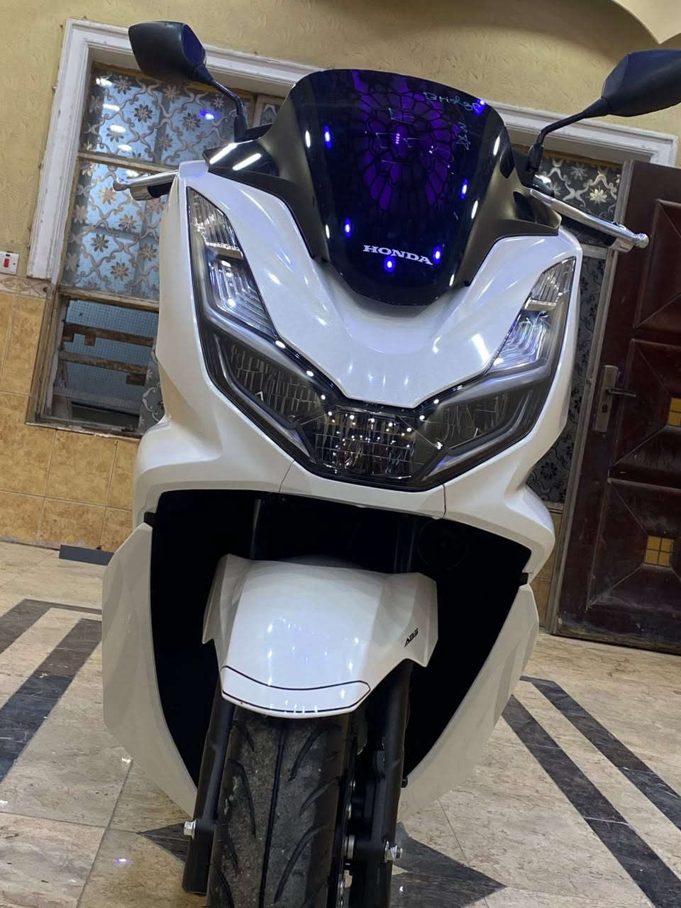 سلام عليكم. هوندا pcx الجيل الرابع
2023ام العلايم السود (ياباني اصلي )
حساس ازدحام 
حساس استان. كهربائي 
النضافه 100‎%‎100
بصمه عدد 2 مفتاح طوارءى 2
ممشى 9 الف قابل لزياده 
الدراجه مكفوله كفاله عامه من كلشي ماخذه زيرو 
العنوان  بغداد مدينه الصدر شارع الداخل 
للاستفسار ***********
ملاحضه غير متواجد على الفيس
