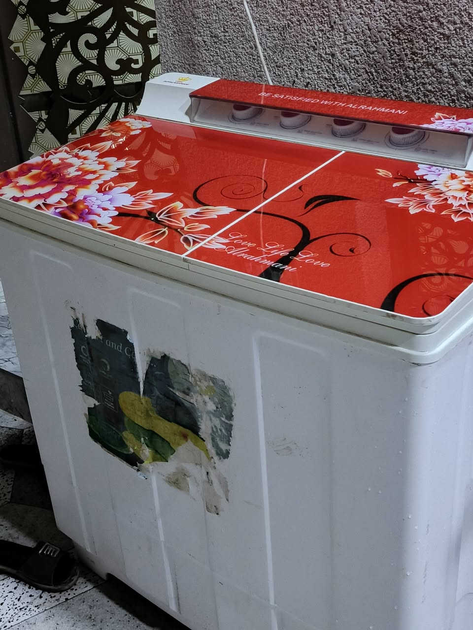 غساله حجم30 كيلوا نظيفه فول جديده ع الفحص 
السعر 125 ألف بيها مجال للشراي حله ***********
