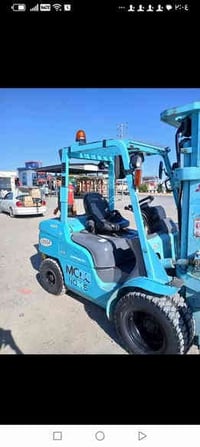 رافعه شوكيه نوع مسيوبوشي بانزين كير اوتوماتيك موديل 2012 3سلايتات 3حرك...