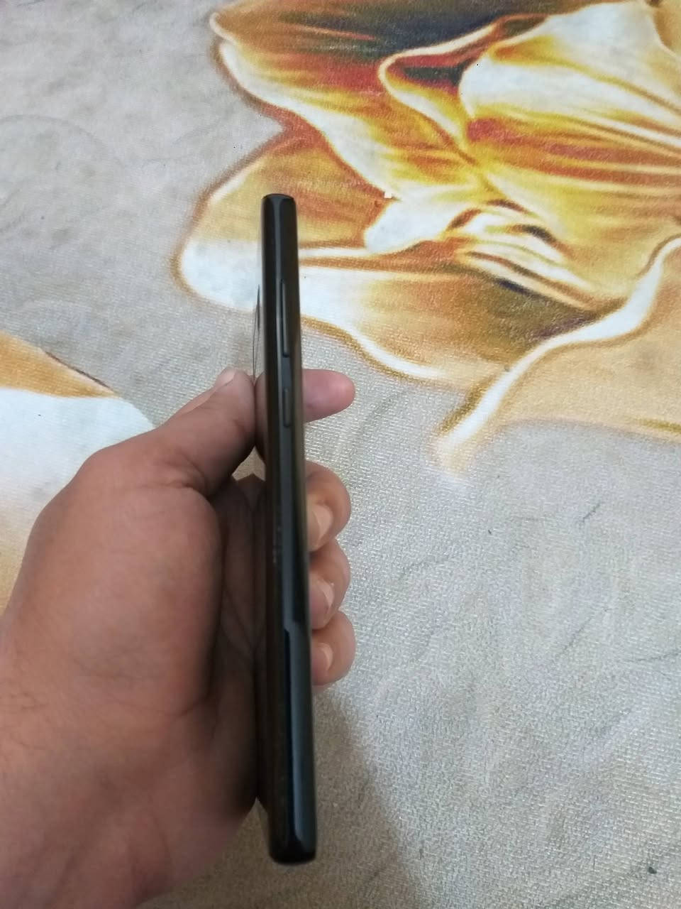 نوت 8 ذاكرة 64 رام 6 بدون ملحقات دبل خط مبدل شاشة اخت الاصلية وبطارية للبيع سعر 110الف عنواني بغداد استفسار عالرقم ***********
