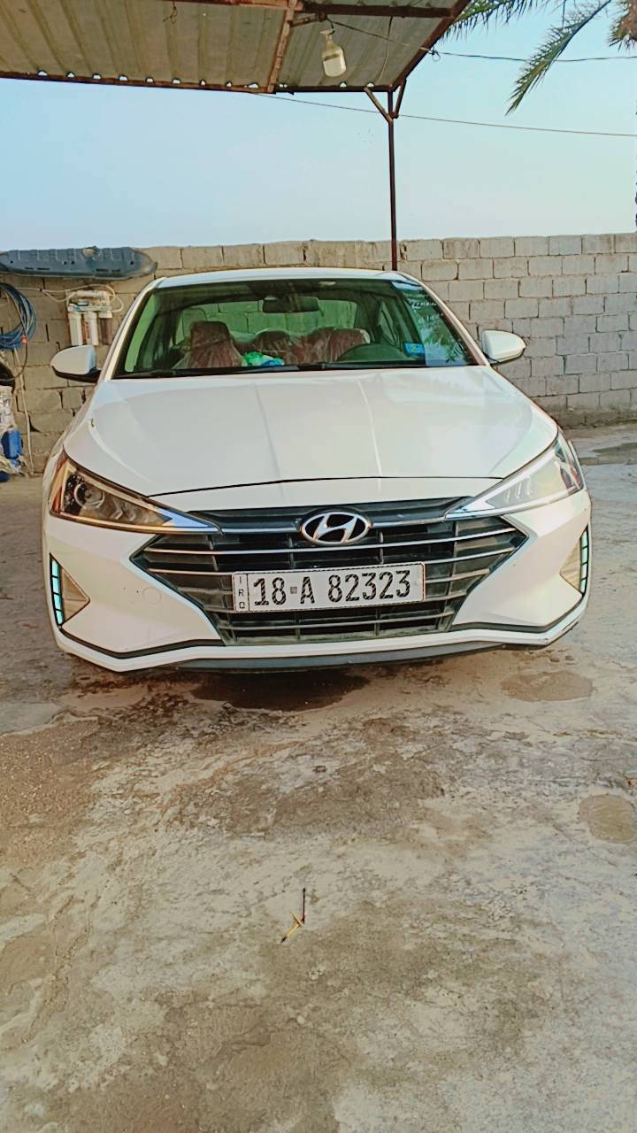 النترا 20 وارد امريكي
حادثهه بس خشم البنيد بدون يرباك 
سياره احله من صوره
سياره نص فول بسمي مداور  شوكت ما يعجبك
مكينه وكير خير من الله 
سعر148$
مكاني حله
***********
