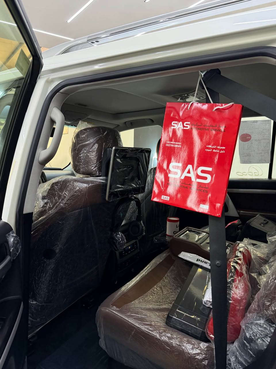 Toyota Land crsusir_2016_VXS _ 📦98,000km _ 📦🧿

💎اللَّهُمَّ صَلِّ عَلَى مُحَمَّدٍ وَعَلَى آل مُحَمَّد
سياره اعلي مواصفات لاندكروز (VXS)
♦️تويوتا لاند كروزر موديل (2016)
مواصفات (VXS) فول مواصفات 
محرك (٥٧٠٠) (V8) فول فول مواصفات
اعلي فيه لاندكروزر مواصفات معروفه
سياره فول بيها (رادار + خط شارع)

ملاحظه رجائن 
(سياره بدون بدون موراوس )

♦️ مكفولة كفالة عامة     
‏‎بدون بارد  ،بدون رصعات ،بدون حتى شخط
‏‎دعاميات هم بدون صبغ ،رمل مابي ،بقية كلها بشرت

♦️سياره داخل قرميدي مرغوب
سمعات كل موجود _ عرضيات كل موجوده لوك مامفتوح _ كامل غراضات موجود

♦️سياره ماشيه (98,000) الف كيلو حقيقي بشرت + سياره حتا شباك بلادي

‏‎محرك كير بشرط مامفتوح ♦️
‏‎سيارة حيل نظيفة كلشي عل بلاد لوك
‏‎سنوية زنكة كلشي جديد مدفوع لـ2029
‏‎باسمي السنوية بشرط تحويل و خرامة 
‏‎سيارة مابيـها دينار مصرف كامل من كل نواحي

♦️فول فول المواصفات  
بصمه + الانزلاق +كشن جلد + كوشنات تدفيئه + شاشات ايباد بيلادي +٥ كاميران 
ثلاجه + زينون+ كوشنات تبريد +الخزينه 
+هواء مزدوج + نيظام ايكو سبورت +حساسيه الديك المؤخره مرايات 
+الفتحه + باب الخلفي جگ + وادار امامي
دبلات كهرباء _ سياره فول موصفات

♦️نظافه ١٠٠٪؜ كامل سيرڤس بدون نقص و مصرف 

♦️سياره مال بيت  أي نقص مابيها ٤ إيطارات جديده 

♦️نفسي يوم / تحويل مباشر حول
مكان /داخل سليمانيه 
سعر /510$ ورقه 
رقم/*********** السليمانية, العراق
