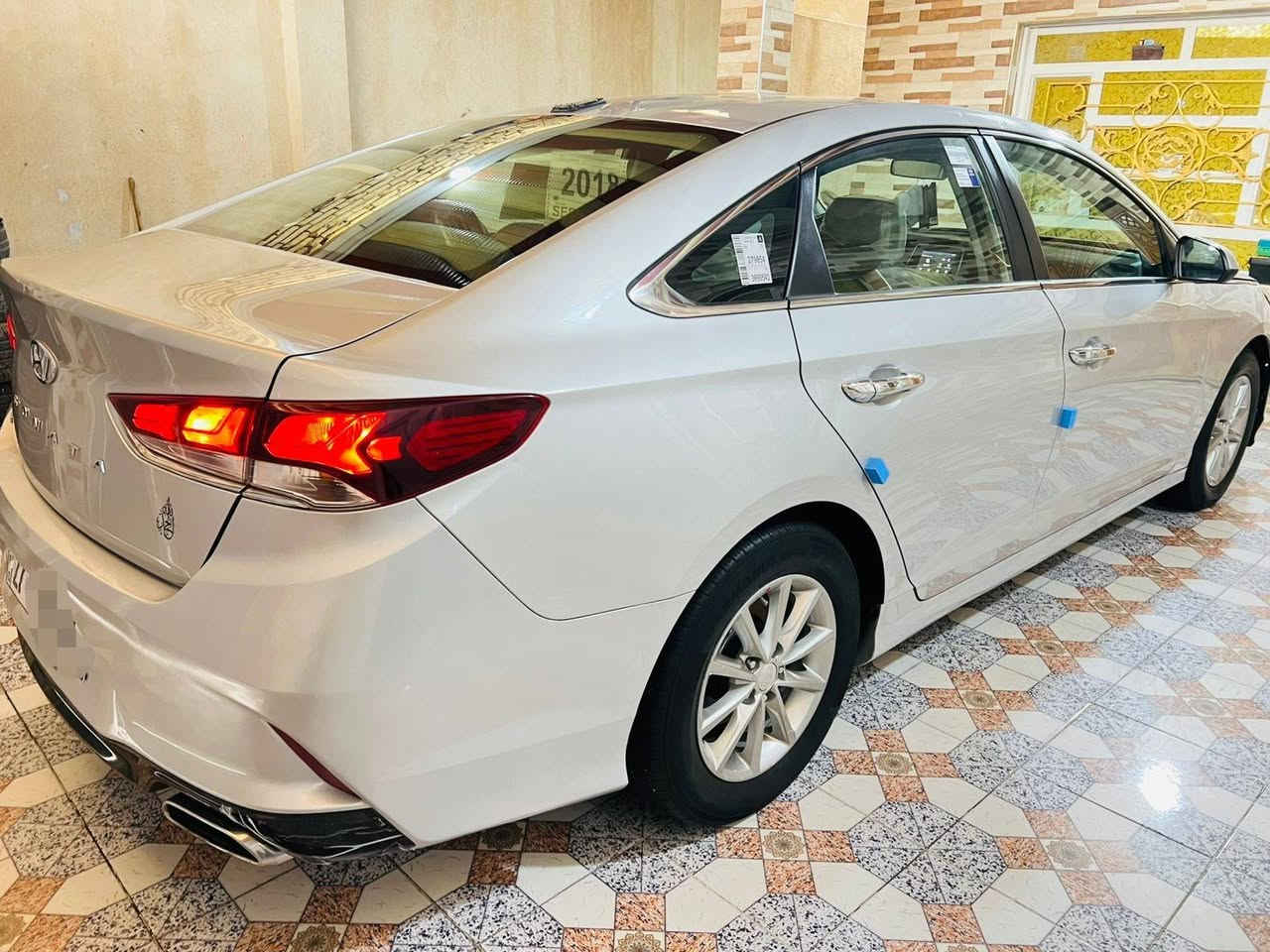 يالله ...
السلام عليكم ورحمة الله وبركاته...
هوندآي سوناتا 2018 ذي قار حرة سنوية جديدة وهزة جديده أرقام دولي مشروع وطني تحويل مباشر للمشتري . 
وارد أمريكي ضرر خفيف 
تبديل بنيد وجاملغ والباقي كفاله من الصبغ والتبديل والفتح. 
محرك وكير مكفولات حجم المحرك 2400 برغي ما مفتوح. 
جاهزه من حداديه وتبريد وتواير وكهربائيات وغيرها . ماشيه 100الف ع وضع الشركة. 
مواصفات معروفه وحلوه شاشه كبيره كامره دواره شاشه ترحيب تحكم اربع جهات مثبت سرعه نظام سبورت بلاجكتورات لد شمعه لايتات زنون رموت حافظه رادار بالمري رادار خلفي تحديد مسار توقف ذاتي دسك أمامي خلفي ويل كب كروم سياره جديده وجاهزه وع وضع الشركة مكاني ناصريه مركز للإستفسار أنتصل وبخدمتك 
***********
*********** 
سعرها ب 136 بيه مجال للشراي وانا بخدمه الجميع .
