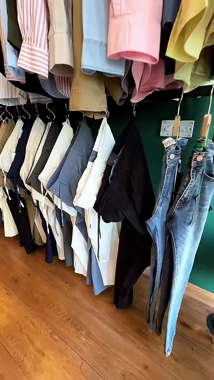 AM .FASHION
نقدم لكم احدث الستايلات العالميه.♦️👔💼
‏‎العنوان :بغداد _حي الأمانه_ مقابل تربيه الرصافه الثالثه 
‏‎قرب ساحه مظفر 
‏‎للحجز والأستفسار التواصل خاص 
‏‎يوجد توصيل لجميع  المحافظات
#fyp #ازياء #f #trending #tiktok


**إذا كنت صاحب هذا الإعلان وتريد حذفه لأي سبب، رجاءا أرسل رسالة إلى الدعم الفني**