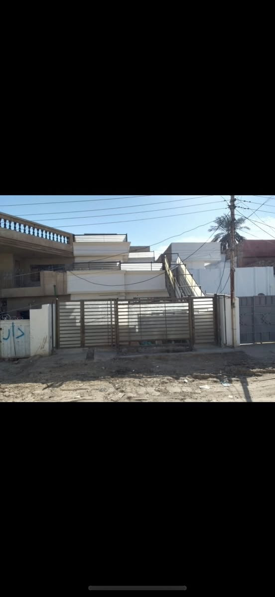 للبيع طابو العنوان ابو غريب الناحيه قرب مستشفى ابو غريب مقابيل البان ابو غريب ثلاث غرف نوم استقبال وهول ومنور كبير خلف بيت حمامين مطبخ وحديقه خارجيه السعر النهائي قفل١٧٠ مليون المنطقه ضمن مشروع مجاري وتبليط وانترنيت ايرث لنك الاستفسار الاتصال يوجد واتساب ايضا ***********-***********
