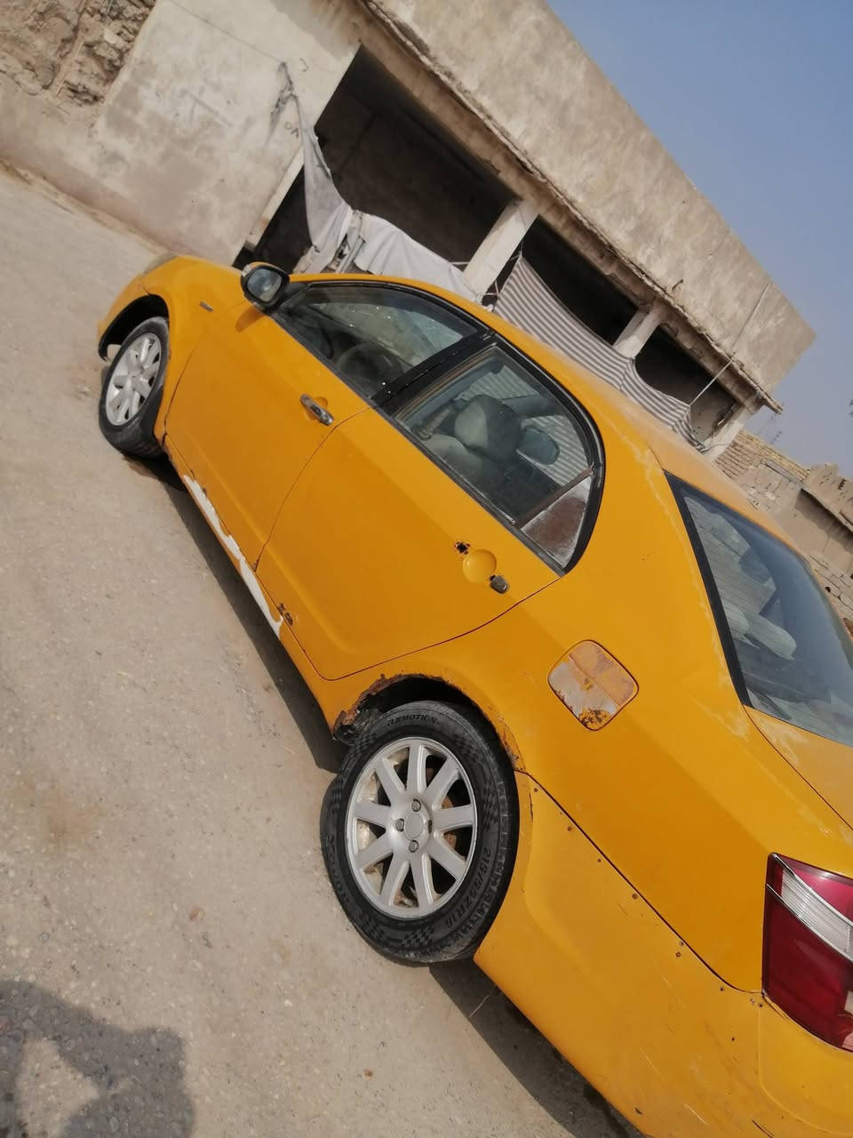 سلام عليكم سياره جيلي 2012 كير ومحرك نضيفات رقم بصرة احمر سنويه منتهيه السعر 12 ورقه وبيه مجال. الاستفسار واتساب واتصال الرقم. ***********
