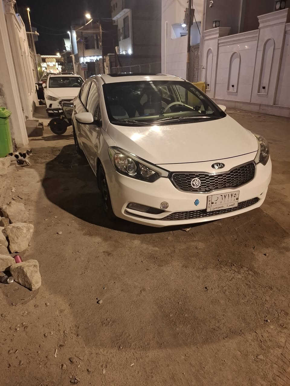 سلام عليكم سياره سيراتو مديل 2014فول مواصفات ماعده البصمه سياره استخدام بيت كفاله سعر 130كفاله
عنوان بصره شارع الوفود للتواصل***********
