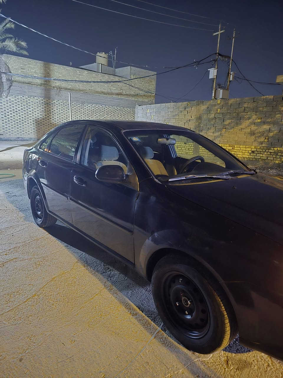 فورنزا ٢٠٠٨ محرك اوتوماتيك رقم نكليزي
كير جديد حداديه جديده منضومه تبريد جديده السياره جاهزه ع اخر حبه السياره مكفول من كصه 
مصبوغه عام فقط بيها ضربه خفيفه بالجمالغ الخلفي 
السعر ٥٥ مع المجال 
عنوان السياره النجف الكوفه شارع المطار السايدين ***********
