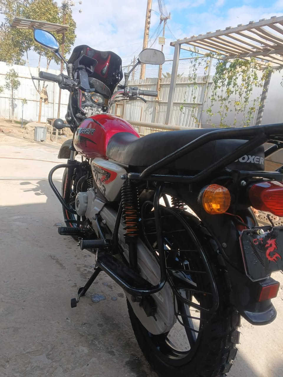 السلام عليكم دراجه بوكسر موديل ٢٣ بدون اوراق مكفوله من السرقه اوجديده سعرهه مليون او100 بغداد ابودشير  ***********
