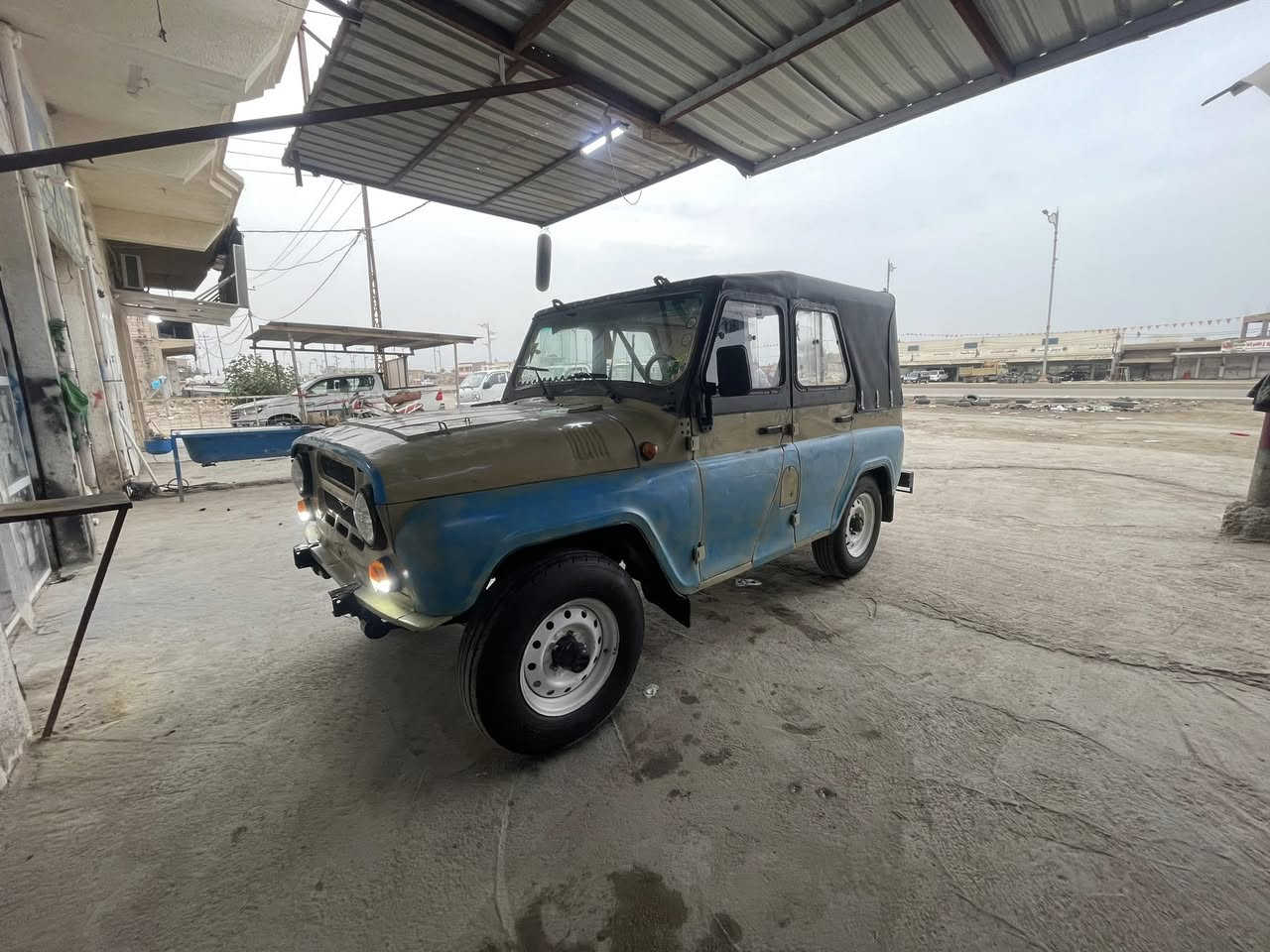 سلام عليكم فحل٢٠٠٤ مكينه كيررونجي تخم تاير جديد ضفيره  جديده دوشمه جادر كله جديد داخل وخارج بلادي سياره جاهزه من كلشي ناعمه خير من الله ***********
