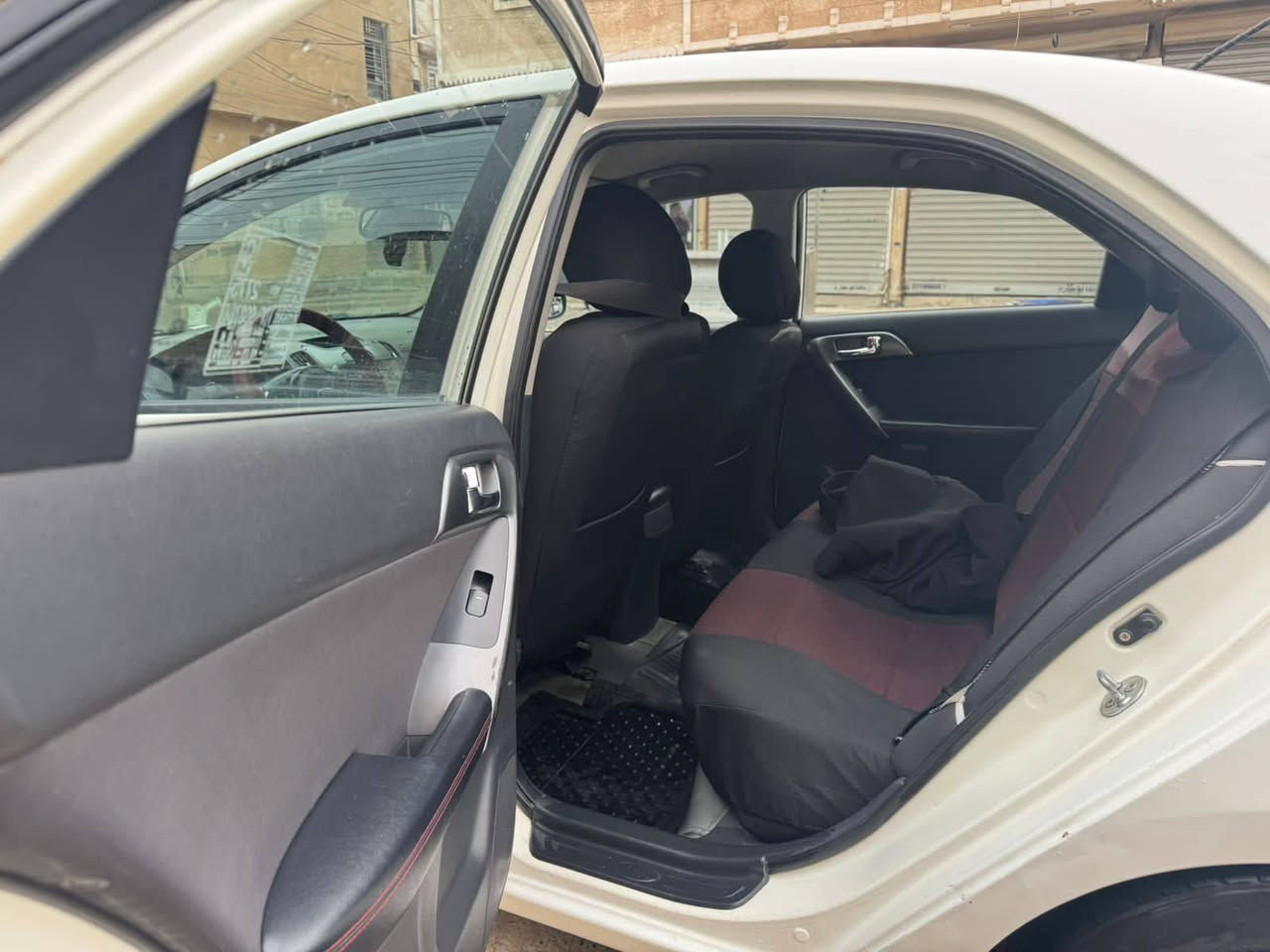 السلام عليكم
كيا سيراتو خليجي موديل 2013 مكينة 1600 كير ومكينة خير من الله كهربائياتها كلها جاهزة بيها تبديل جاملغ بدون صبح فقط الباقي بلادي السيارة فول نظافة مناقصها اي شي السعر 110 وبيها مجال
الرقم ***********بغداد الشعب
