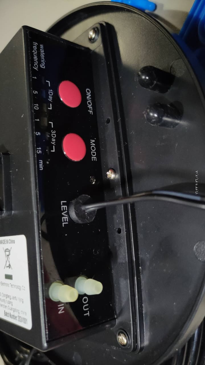 نظام ري بالتنقيط شحن على الطاقة الشمسية

يعمل بشكل مستمر ، حتى في الأيام الغائمة.
 
يحتوي على 6 أوضاع مؤقت أو ما يصل إلى 25 جدول توقيت مختلف للري التلقائي . 

يقوم بسحب الماء مباشرة من أي حاوية أو دلو للماء 

مصمم للري المباشر لجذور النباتات ، مما يقلل من هدر المياه. 

صوندة 15 متر 
متوفر توصيل كل المحافظات


**إذا كنت صاحب هذا الإعلان وتريد حذفه لأي سبب، رجاءا أرسل رسالة إلى الدعم الفني**