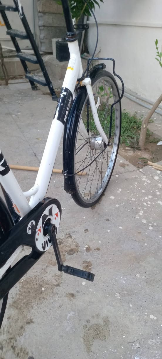 سلام عليكم
بايسكل ياباني شرط مال باله بريك بل مكان تايرات نضيفه البايسكل فول شرط انطيكيا 90وبي مجال للطيبين او مراوس ببايسكل شحن


**إذا كنت صاحب هذا الإعلان وتريد حذفه لأي سبب، رجاءا أرسل رسالة إلى الدعم الفني**
