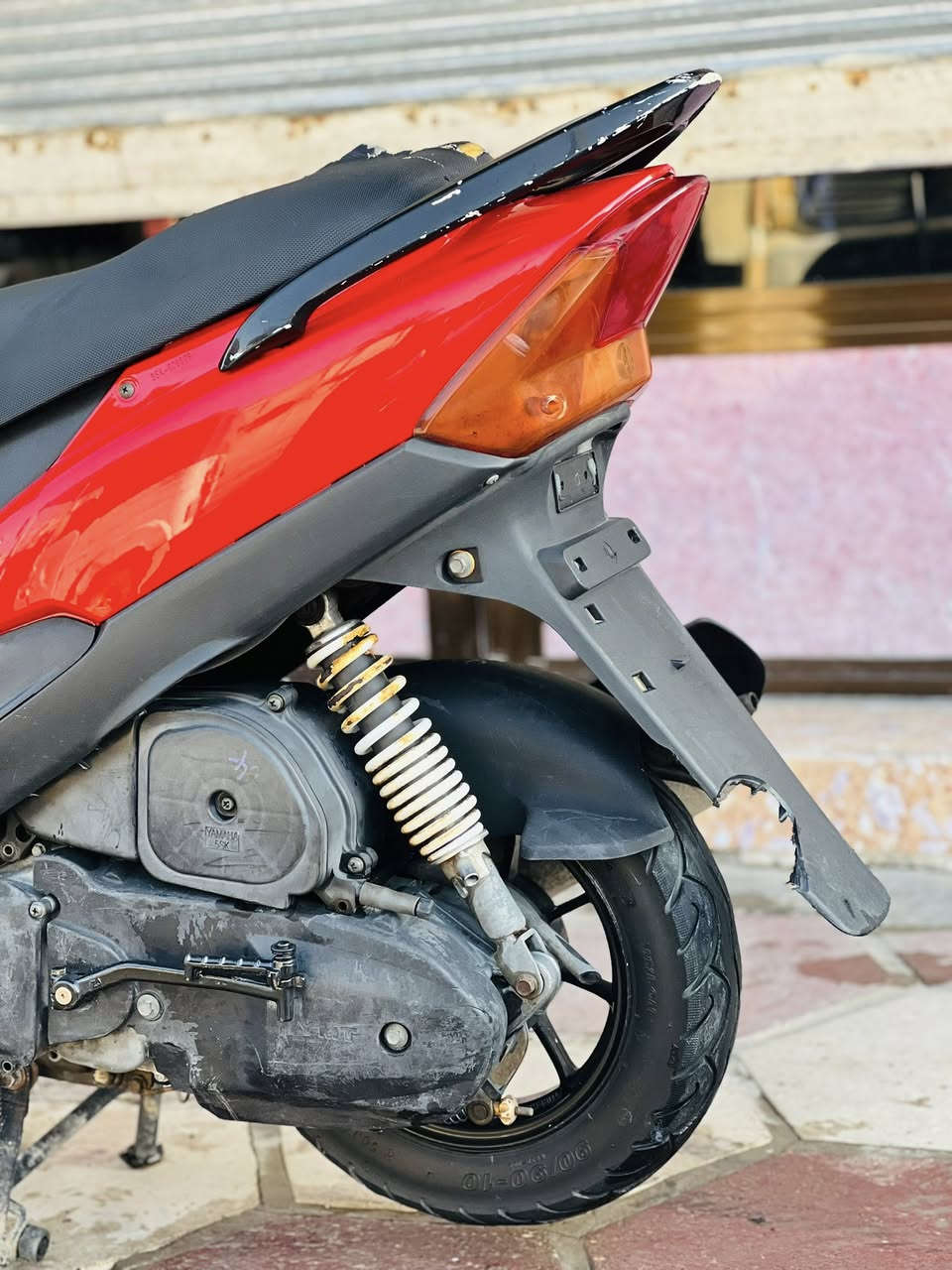 سلام عليكم دراجه ماكس عدله الدراجه نضيفه شوفت عينكم مكينه مكفوله الدراجه بيها تزويد خارجي هاي الفرات خالها لجماليه البلادي مالتها موجود لونه اسود اشاير اربعه ولف ويل كب جاي وياها شلعه و معدل الدراجه كلشي مناقصها  صارلها شهر من نازله من الرمبه
العنوان/بعقوبه حي المهندسين خلف سجن الاصلاحي 
الخاص مقفول 
الرقم بي واتساب/***********
السعر 750بيها مجال
