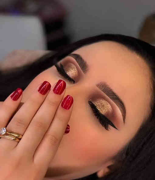 خطوبة او مهر ١٠٠ مع هدية ❤ عدسات واظافر ورموش شعر طبيعي وباودر جسم
حنة وعرس ٢٠٠ مع هدية ❤ عدسات واظافر ورموش شعر طبيعي وباودر جسم 
مكياج مدعوة  ٢٥   مع هدية رموش طبيعية 
تسريحه ٢٥ 
تسريحة شينيون او بونتيل ٣٥  
عدسات ٢٠
الماكيرة باريس بغداد حي الحسين فرع مثلجات الريان للحجز ***********  صالوني بالبيت
