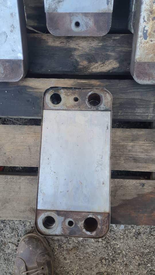 براد دهن سكانيا أوربي 144‪
شرط تفصيخ درجة اولى نظافه شغل 
ضمان استبدال 
تلكي. ارخص بس متلكي ضمان ونظافه
سعر   ٢٨٥ الف قفل بدون عملة 
077‪03114056
***********‪
 واتس اب للإستفسار 
توصيل لكافة مناطق بغداد والمحافظات
🔴توصيل مجاني خلال شهر رمضان المبارك فقط
