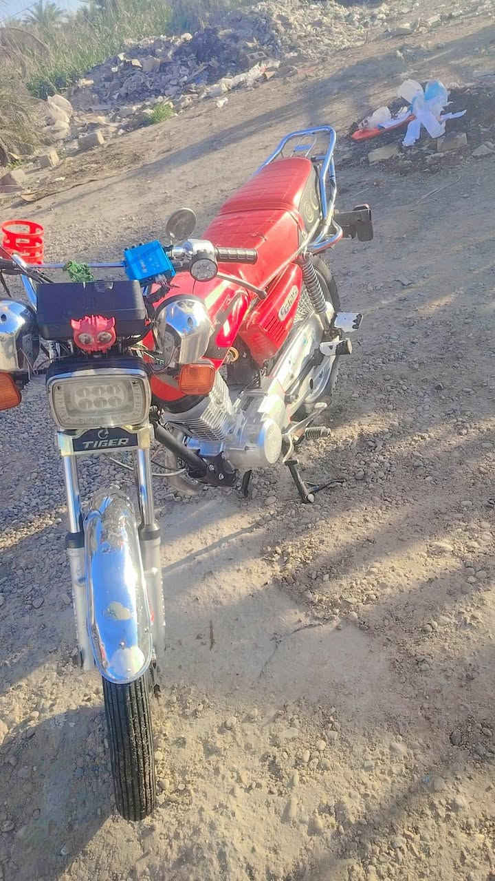 سلام عليكم دراجه البيع تاكير موديل 23 وراق صولي كفاله عامه شراط هندر سعر475بيها مجال حك اجيه اهذاا رقمي ***********
