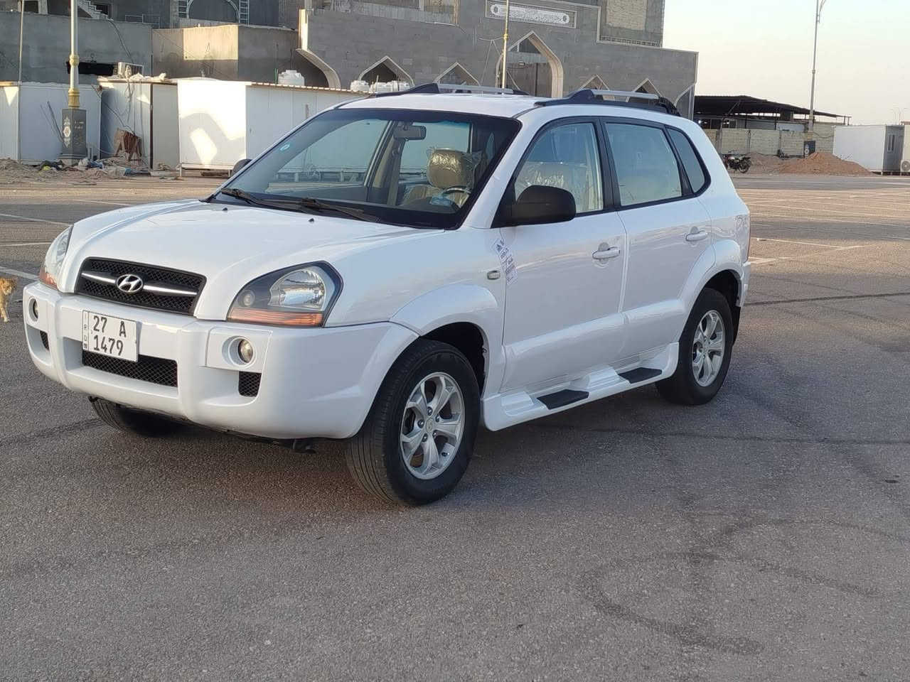 سلام عليكم للبيع توسان موديل 2009 كير ومكينه وحداديه تخم تاير جديد كله جديده بيه صبغ قطعتين السعر 105 بيه مجال بصيط عنوان كربلاء *********** كربلاء, العراق
