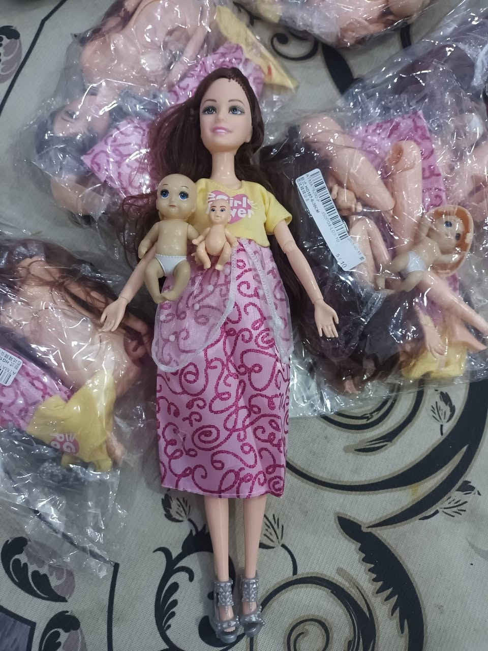 توفر باربيات عدد ١٠ تجي وية كل وحدة باربي حامل وياهة ٣ اطفال للحجز خاص


**إذا كنت صاحب هذا الإعلان وتريد حذفه لأي سبب، رجاءا أرسل رسالة إلى الدعم الفني**