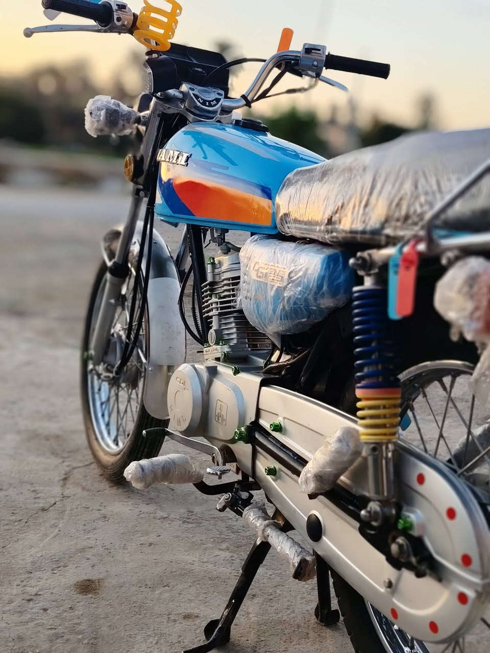 سلام عليكم عندي دراجه 4كير نامه مديل 2025 دراجه جديده وحلوه السعر 625وبيه مجال المكان كربلاء الحسينيه الاتصال ***********
