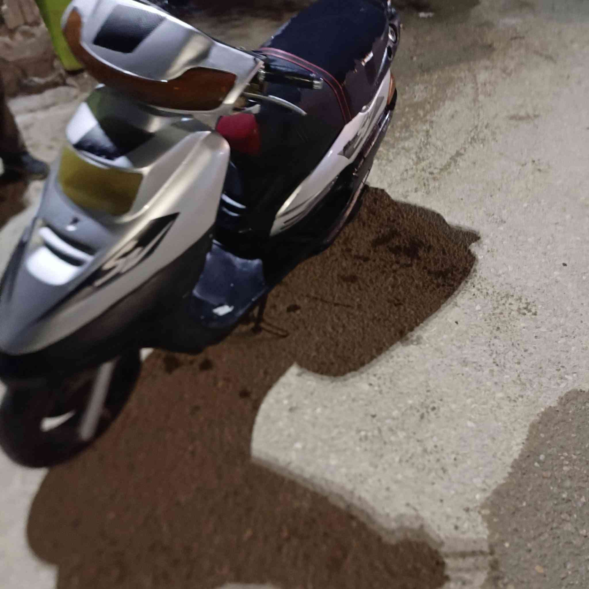 دراجه للبيع شغاله فراشه فضائي ياباني مكرك كهربائيات ليت عالي ناصي اشاير هورن سلف هدر سعر 300 بيه مجال بسيط بعقوبة التحرير اتصال ***********
