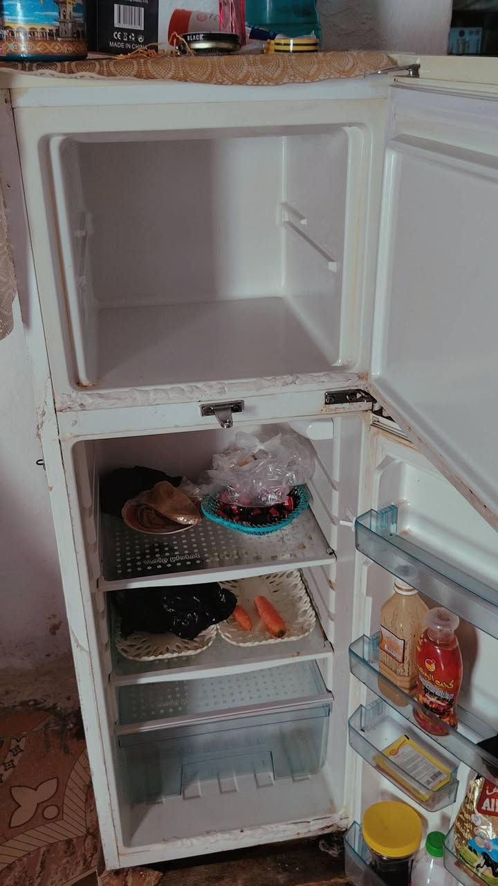 سلام عليكم ثلاجه لبيع حجم وسط شرط شغل ماطور كسر سعر 180مكاني مجر


**إذا كنت صاحب هذا الإعلان وتريد حذفه لأي سبب، رجاءا أرسل رسالة إلى الدعم الفني**