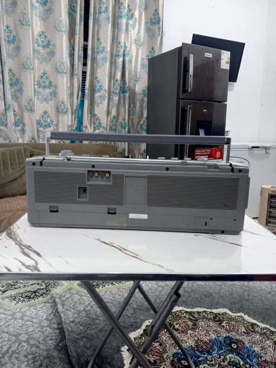 السلام عليكم اخوان عندي هذا الجهاز سانيو  ياباني اصلي شغال على وضع الشركه كهرباء 220 بلاد يشيل 9 باتريات كبار جهاز ع وضع الشركه نظافه 95 بالميه السعر ع الخاص للاستفسار الاتصال على الرقم التالي ***********
