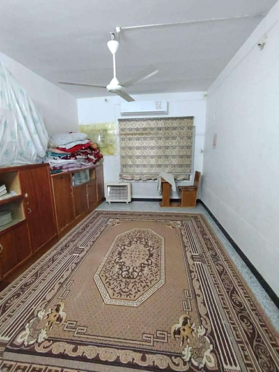 السلام عليكم
بيت للبيع حي الزهراء مقابيل المعهد الفني 
مساحه البيت 200م طابو صرف بناء درجه اولى البيت طابقين يحتوي ع 
استقبال طابق الاول 
صاله ثنين طابق الاول والثاني غرف خمسه طابق الاول ثنين الطابق الثاني ٣غرف مطبخ + صحيات طابق اول + صحيات طابق ثاني+صحيات خارجيه 
للاستفسار خاااص عذرا مارد عام


**إذا كنت صاحب هذا الإعلان وتريد حذفه لأي سبب، رجاءا أرسل رسالة إلى الدعم الفني**