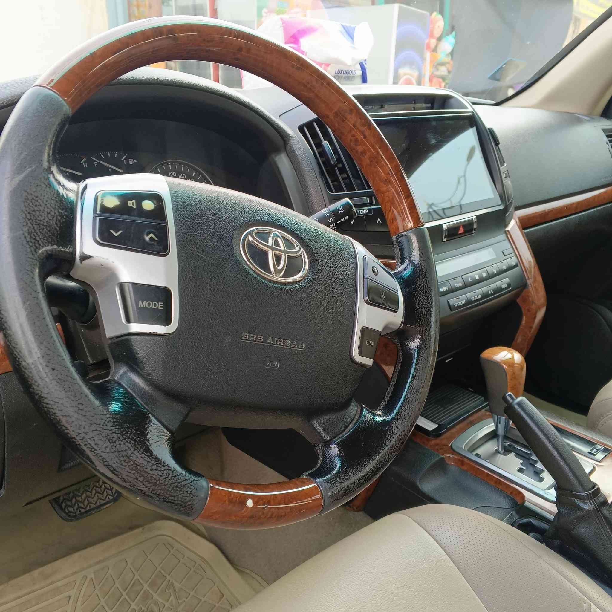 لاندكروز موديل 2008 خاليه من الضرر يوجد صبغ البوند نتيجه تقحيل محرك كير كهربائيات  مكفول  بدون اي نقص باسمنا
 سته سلندر  بصمه تشغيل أبواب دخول ذكي تحكمات سلايد سقف سياره جاهزه وحلوه السعر 
#249
بيع سريع 
تلفون ***********
075190963
مكان السياره الموصل
