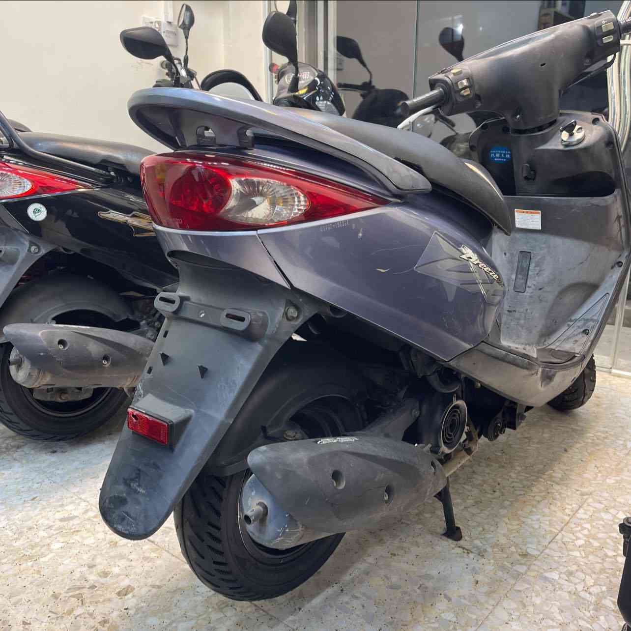 ‼️‼️‼️متوفر الان ‼️‼️‼️

بريز لايت جوه  كابريتر لون مميز كفالة عامة كفر ومكينه الدراجه بحاله الوكالة ( رمبه ) 

العنوان/ بغداد/ الكريعات / شارع الكويتي/ قرب معرض سآلم للكهربائيات 

للتواصل/ ***********

@الجميع
