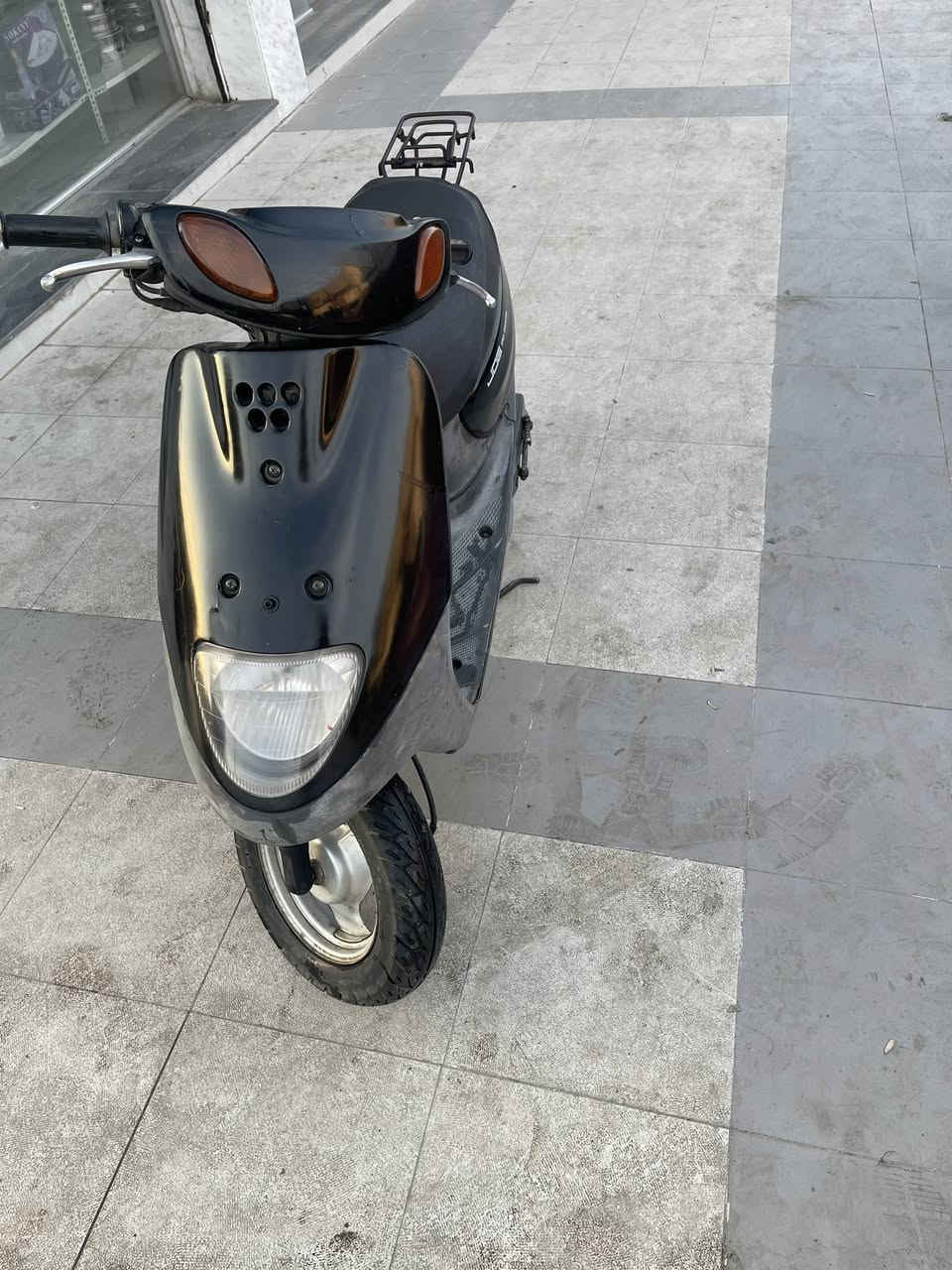 ماطور كله شرط بس قبغ مفتوح. السعر ٢٩٠بي مجال قليل. ***********
