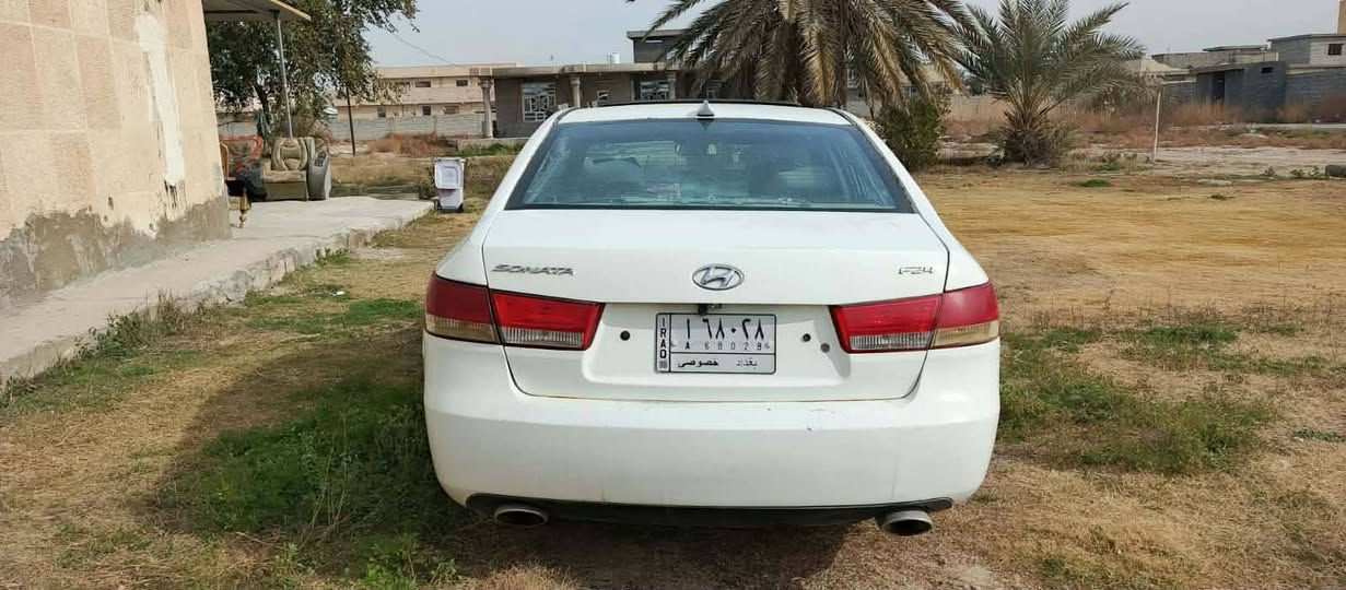 سوناتا ٢٠٠٦ للبيع مكينه ٦ للاستفسار *********** السياره بيها كص
