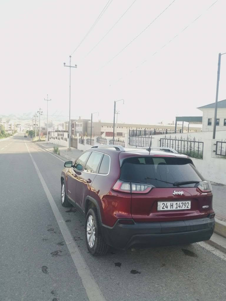 Jeep cherokee 
2019 توماتيك
نه ده بله 
ايربك نه ته قينه 
2 بارجه صبغ 
جواب بس تلفون . 406.24.40  0750
4بستن
كير مكينه شرت
 سعر 130 و مجال سميل, دهوك


**إذا كنت صاحب هذا الإعلان وتريد حذفه لأي سبب، رجاءا أرسل رسالة إلى الدعم الفني**