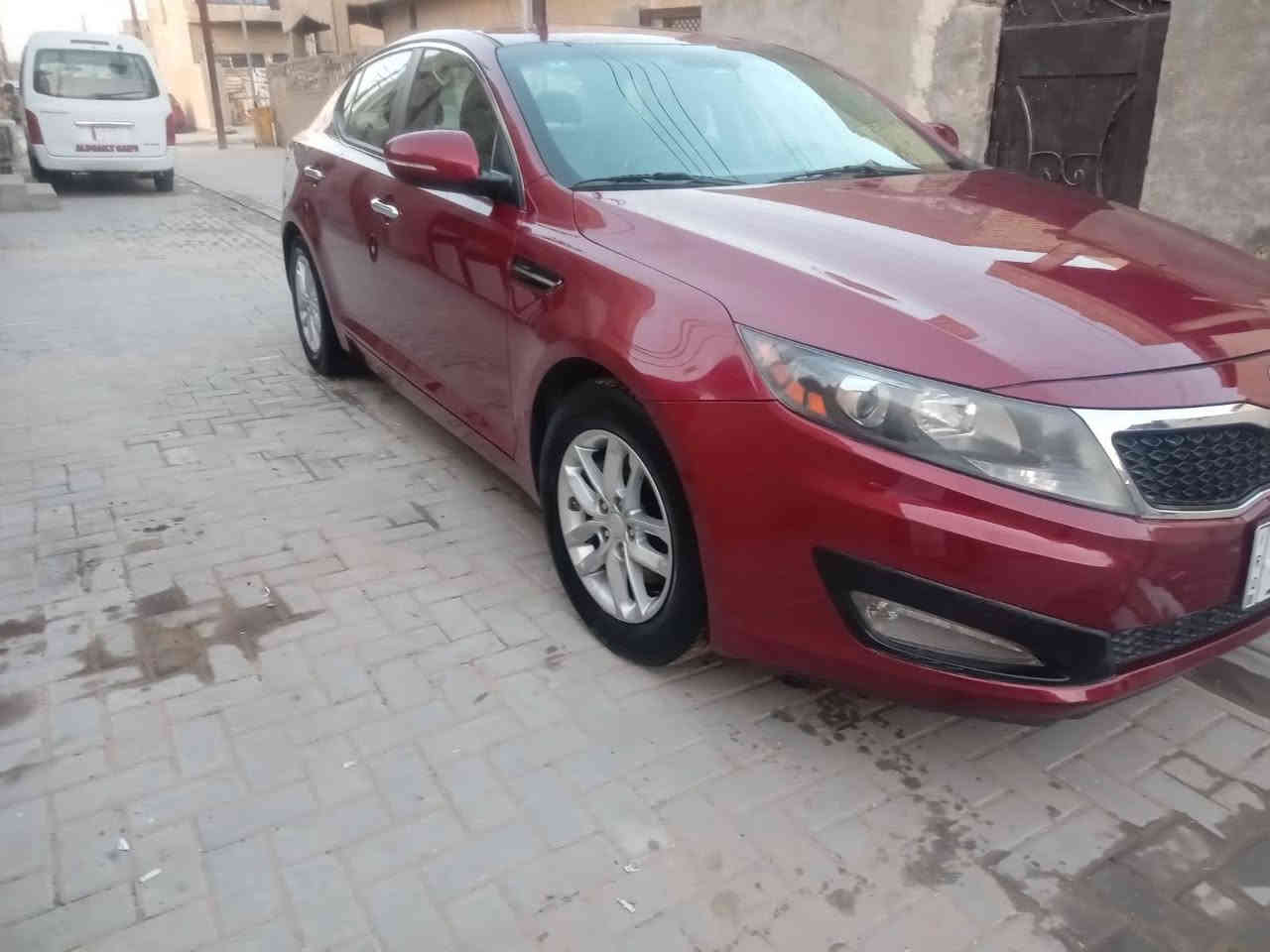 كيا اوبتيما موديل ١٣ امريكي حادثة فقط جنطة وشوية  من جاملغ بدون داخل بدون حوض ضربه سطحية بجم كبس  بدون ايرباك ولا سيرفس حجر موجود  محرك ٢٤٠٠ سيارة الباقي مكفول  سعر ١٠٤$وبيه مجال سيارة نضيفة الحمد لله سنويةبسمي رقم بغداد رقم هاتف ***********
