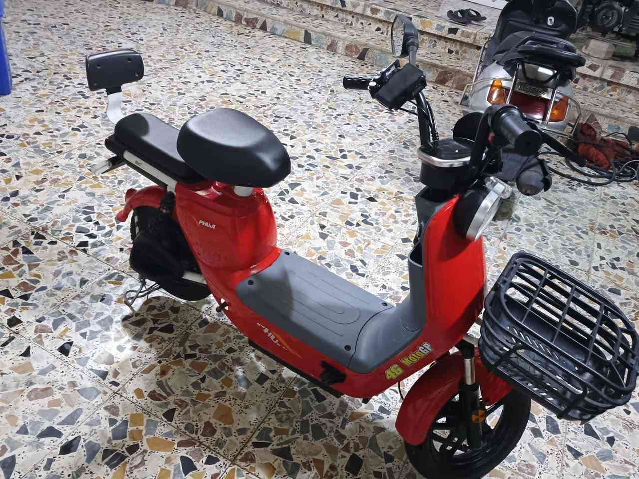 درجه شحن حجم 14 للبيع أربع بطاريات السعر 250 ألف الاستفسار على ***********
