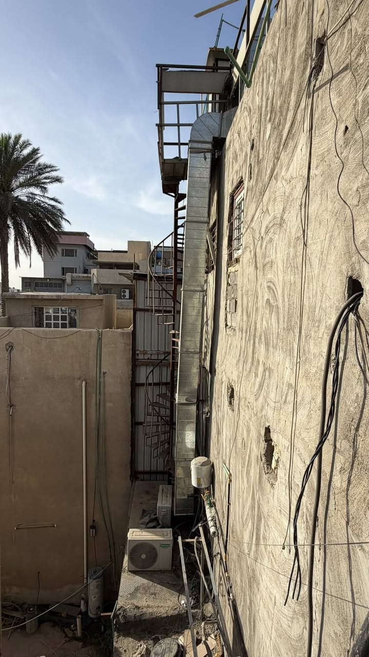 دكتات ارتفاع 10 مستر مع مفرغه هواء.  تانكي عدد4  استخدام قليل


**إذا كنت صاحب هذا الإعلان وتريد حذفه لأي سبب، رجاءا أرسل رسالة إلى الدعم الفني**