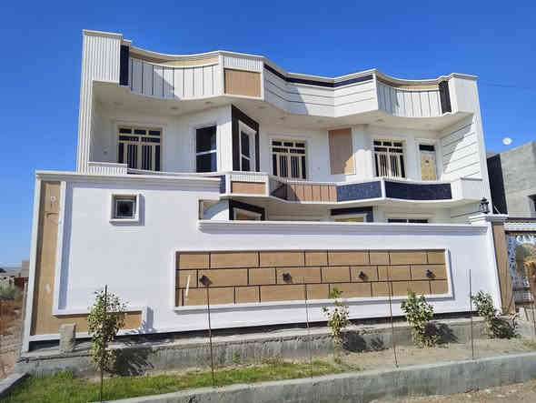 للبيع
بيت طابقين ملك صرف فول داخل وخارج
المساحه ٣٠٠ متر
الشارع ١٥ متر 
الموقع الصكلاويه الشهداء الثانيه  شارع جامع الكيلاني. 
السعر ١٧٠ مليون. بي مجال
***********
***********
