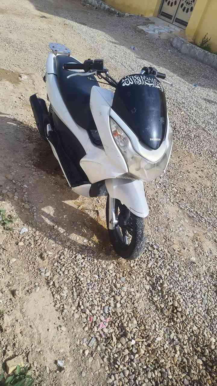 السلام عليكم دراجهpcXللبع نضيفه ناعمه ماناقصه شي ***********
