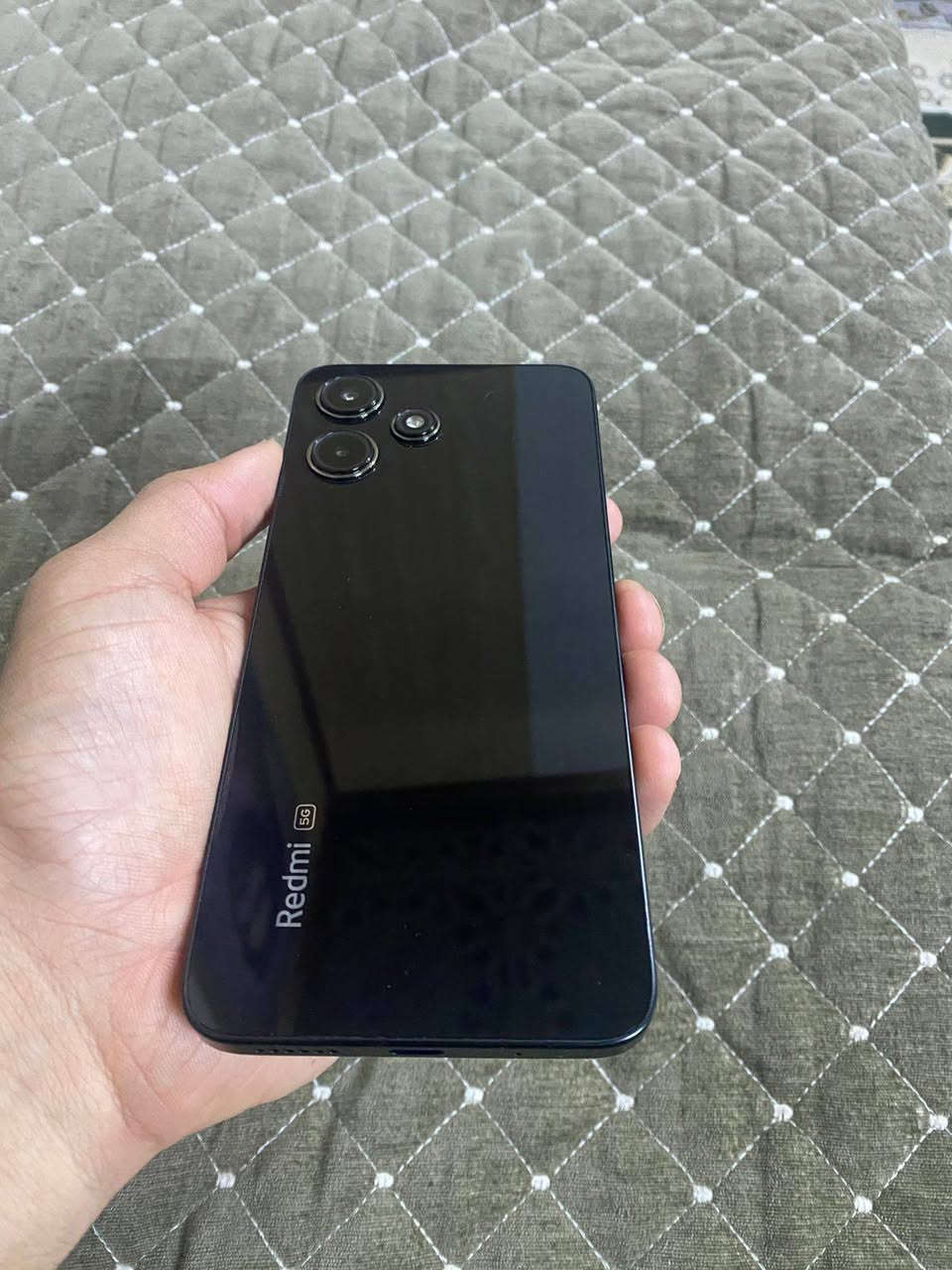 سلام عليكم لبيع ريملي نوت 12 فايف جي / ذاكره 128 
جهاز جديد خدش ما بيه كفاله عامه / ملحقات جهاز موجوده سعر 120 عنواني البصره معقل ساعه شراي يتصل ***********
