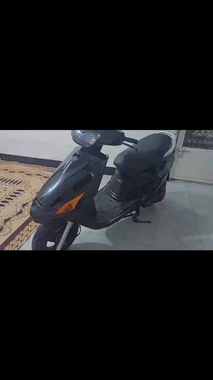 سلام عليكم فراشه فحل ياباني  للبيع حاويه
مكفوله من برغي مامفتوح صار فتره من طالعه من حاويه سلف هندر كله شغال السعر 550وبيه مجال بسيط العنوان كربلاء حي العسكري 
***********
