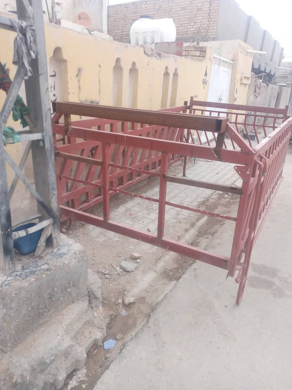 سلام عليكم محجر مال كيه فحل البيع سعره 200وبيه مجال رقم تلفون ***********
