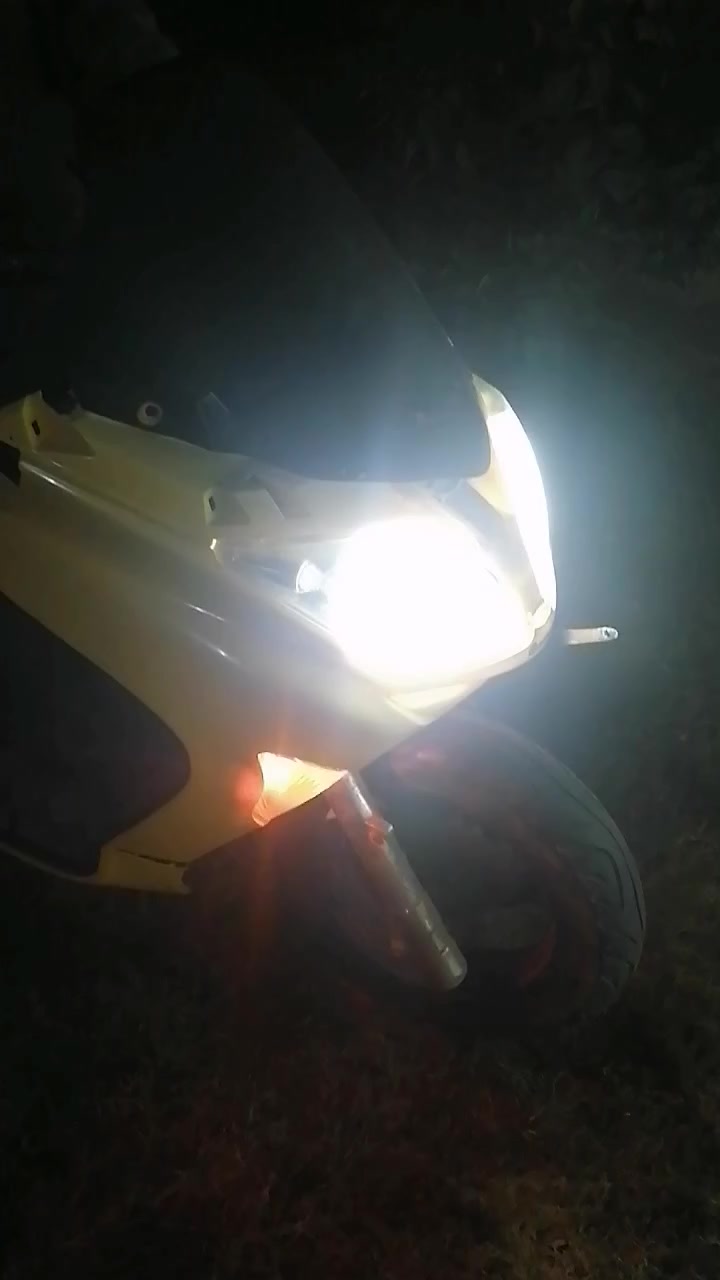 دراجه فورزا 0.8 للبيع مكفولة كهربائيات كلها شغالة حساسات كلها تشتغل   نكرة سلف  مكينه نضيفه برغي ما مفتوح
 السعر 950 المو شراي لا يجي  ***********
