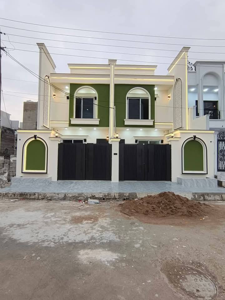 #دار للبيع طابو صرف المساحة 100م واجهة 5م مقابل حديقه وحرف T
العنوان كركوك حي الأسرى والمفقودين   خلف اسواق السعادة ومقابل اقصو مول
 طابقين يحتوي على غرفتين نوم وهول عدد ٢ واستقبال ومطبخ وصحيات عدد ٣ وكراج سياره 

#السعر120مع المجال 

 ***********☎️
او مراجعة مكتب القاسمي للعقار فرع٣ عنوان المكتب حي الأسرى مقابل صيدلية الجواهر
